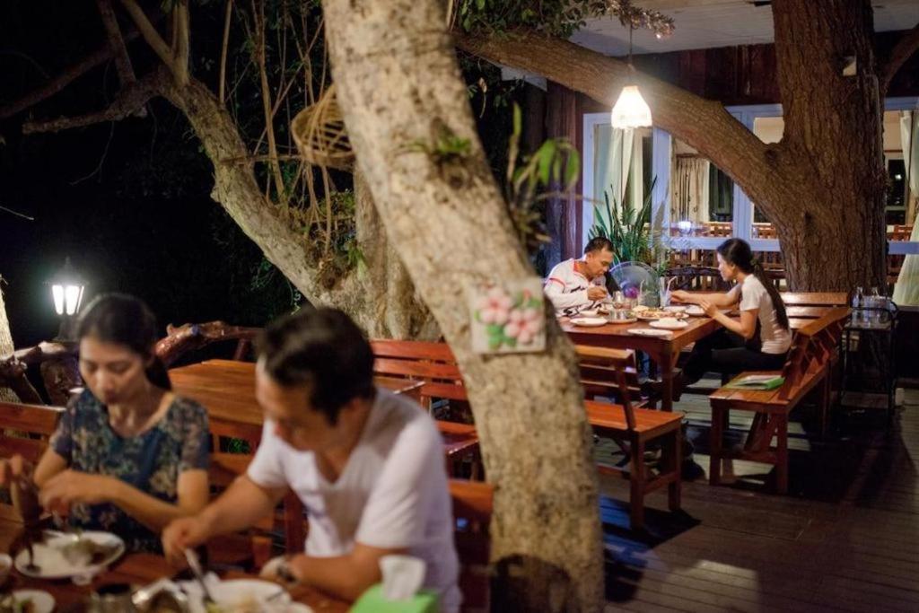 Varee Valley Resort And Restaurant Khon Kaen Exterior photo